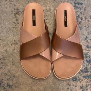 Melissa Sandal!